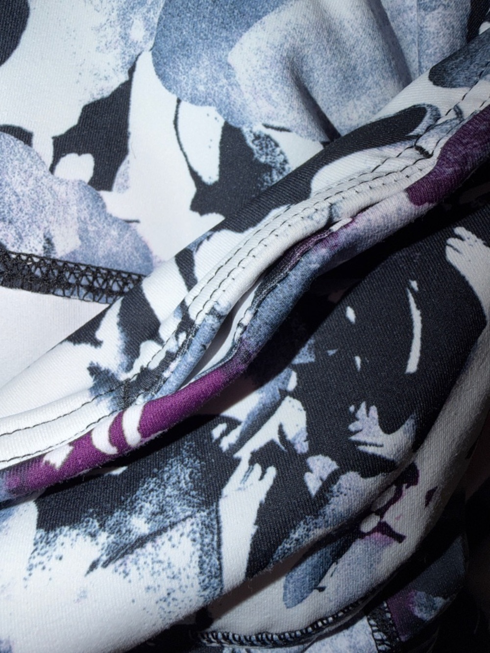 Gaiam Floral Print High-Waist Leggings - White, Black & Purple - Picture 8 of 8